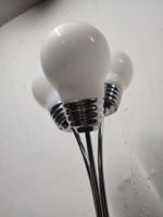 Stehlampe Vintage Chrom mit drei Glas Kugeln in Birnenform