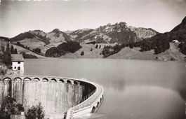 Lac de Montsalvens Gruyere damm