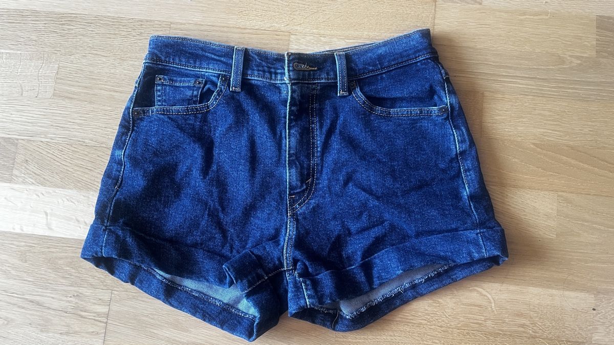 Levi's Jeans: Shorts en jean Levi's A-line Mom – Usato da Bern venduto da LaraTouvet