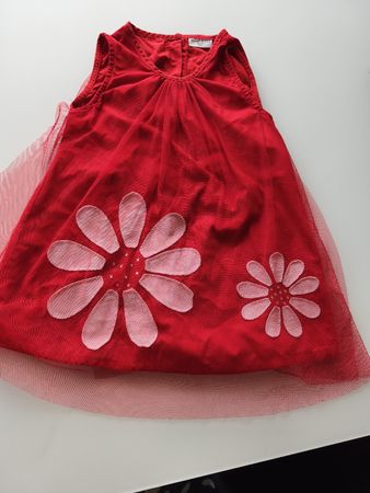 Hübsches Kleid für 3 Jahre