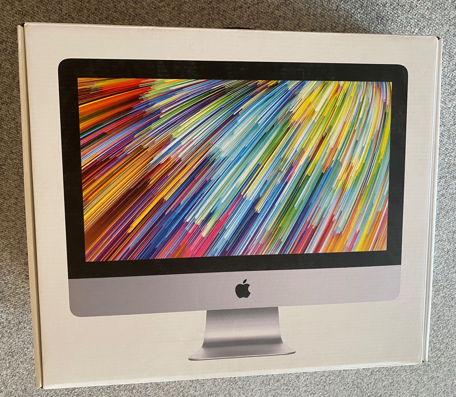 Apple PC: iMac mit 21,5"-Retina-4K-Display – Nuovo (secondo la descrizione) da Appenzell venduto da Sonnschein_ 3