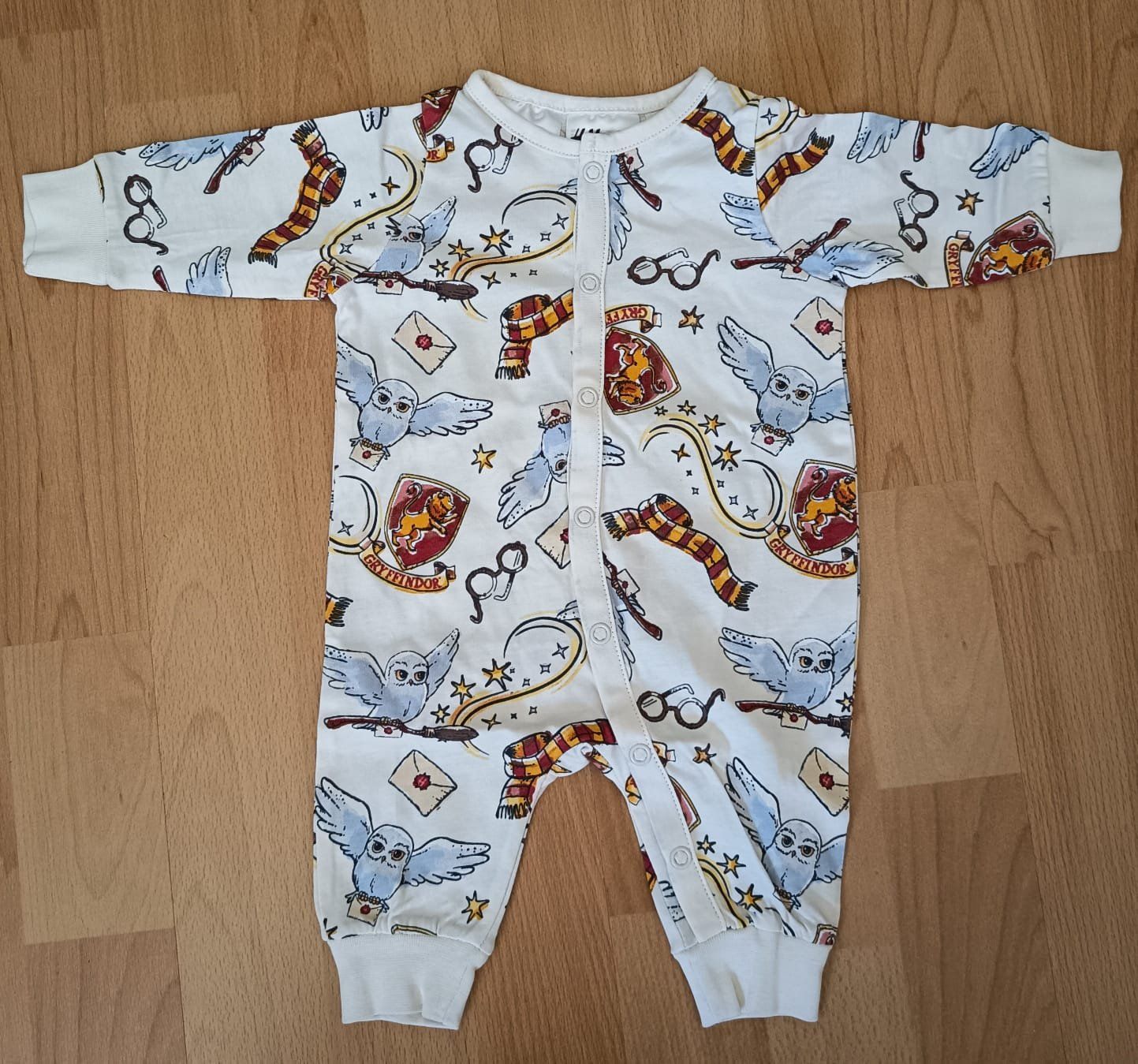 H&M Lotti & Set di vestiti: Harry Potter Strampler/Overall - Gr. 50 - Hedwig - NEUWERTIG – Nuovo (secondo la descrizione) da Mellingen venduto da lor_2twl 4