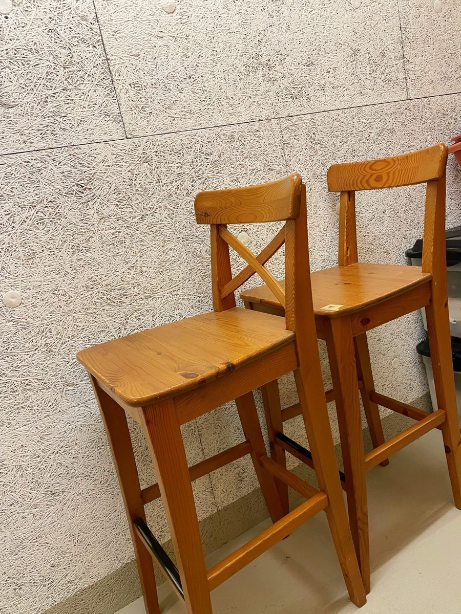 Hocker: Two Wooden Bar Stools – Gebraucht aus Glattpark(Opfikon) von fra_6n5b 3