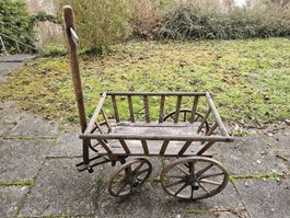 Antiker Leiterwagen, Holz, Dekoration, Garten