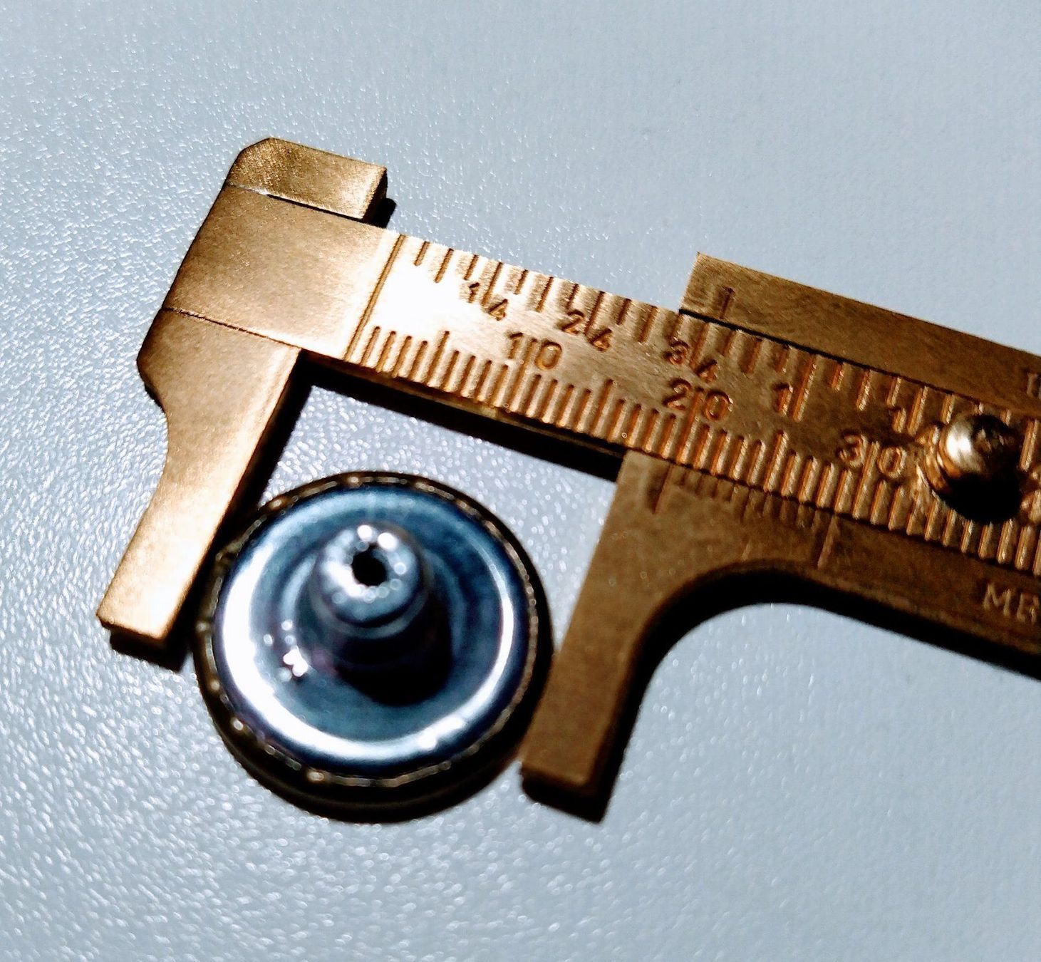 Knöpfe: Jeans Knopf, 20mm – Neu (gemäss Beschreibung) aus Horgen von Koj 1