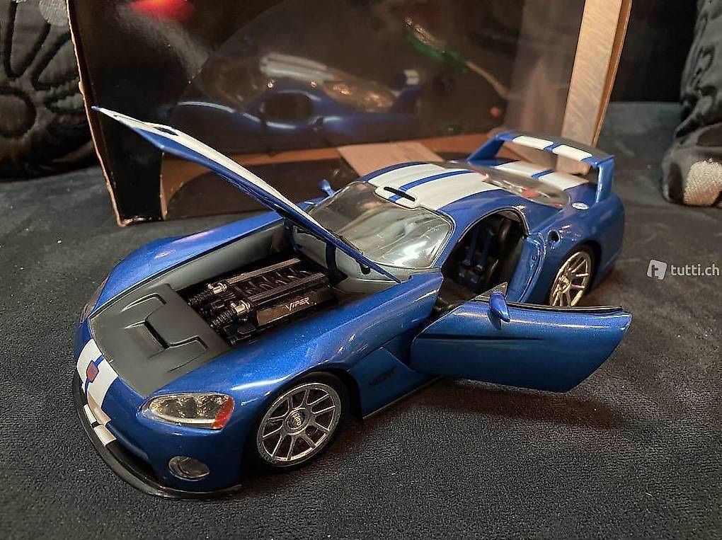 Hot Wheels Modellautos: Dodge Viper GTS-R Concept Modellauto 1:18 HotWheels – Gebraucht aus Möhlin von  1