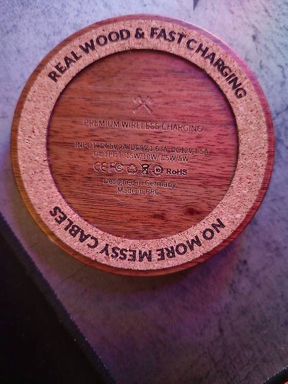 Caricabatterie: Woodcessories Wireless Charger aus Holz 15 W – Usato da Lichtensteig venduto da ROBB_077 1