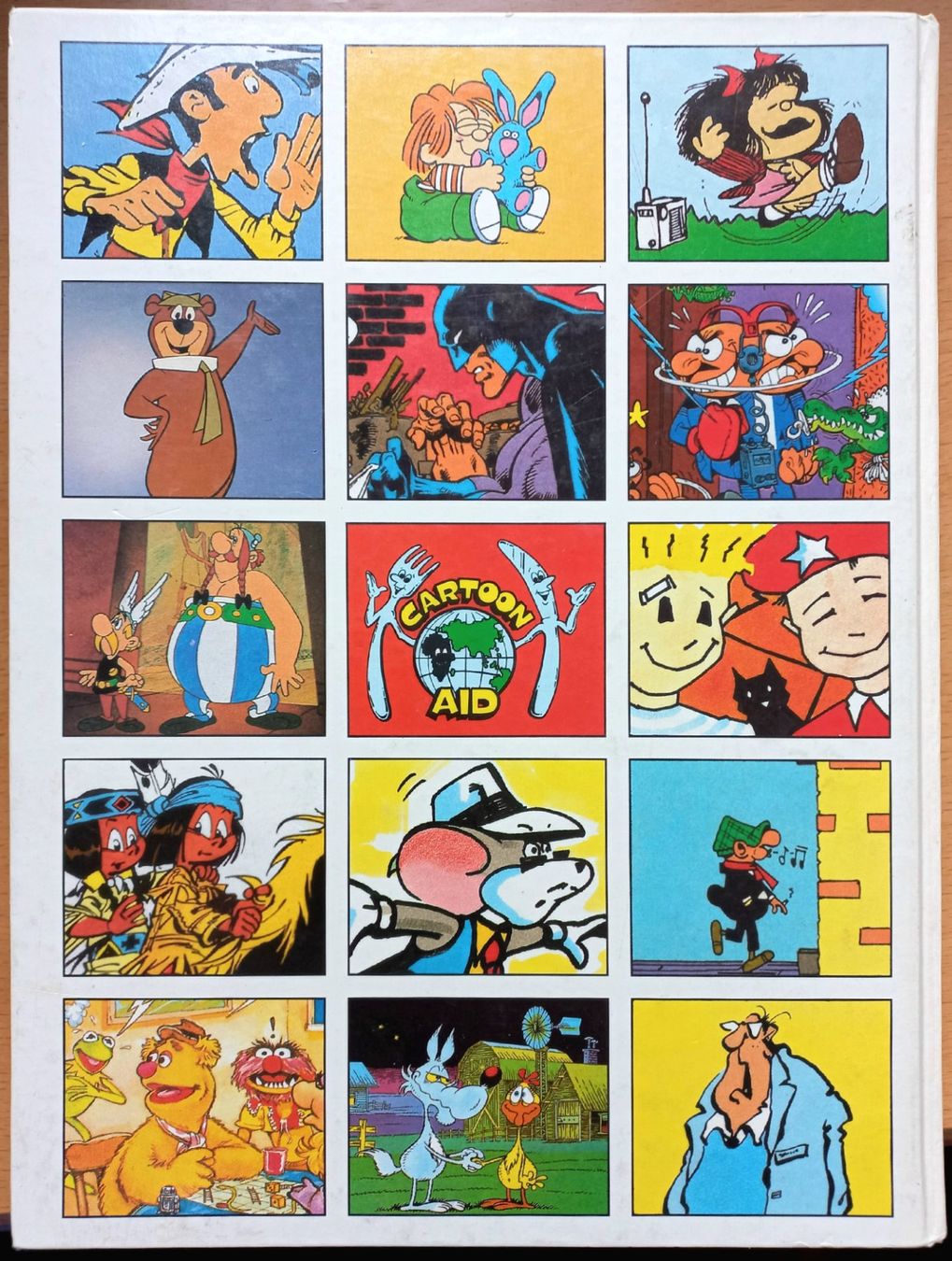 Comics: Comic - Comic Aid - Dickes Buch, gebunden – Gebraucht aus Niederuzwil von lubimaja 8