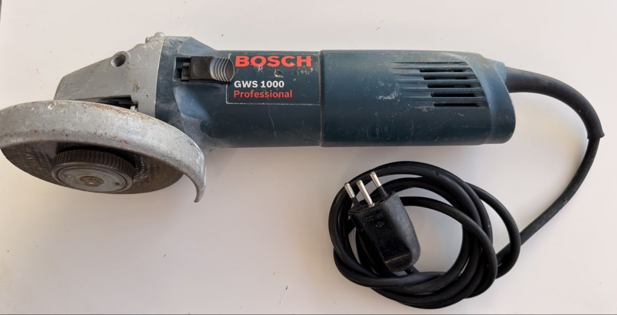 Bosch Schleifen & Polieren: Bosch GWS 1000 Professional Winkelschleifer - Robust! – Gebraucht aus Dietikon von Emoruk