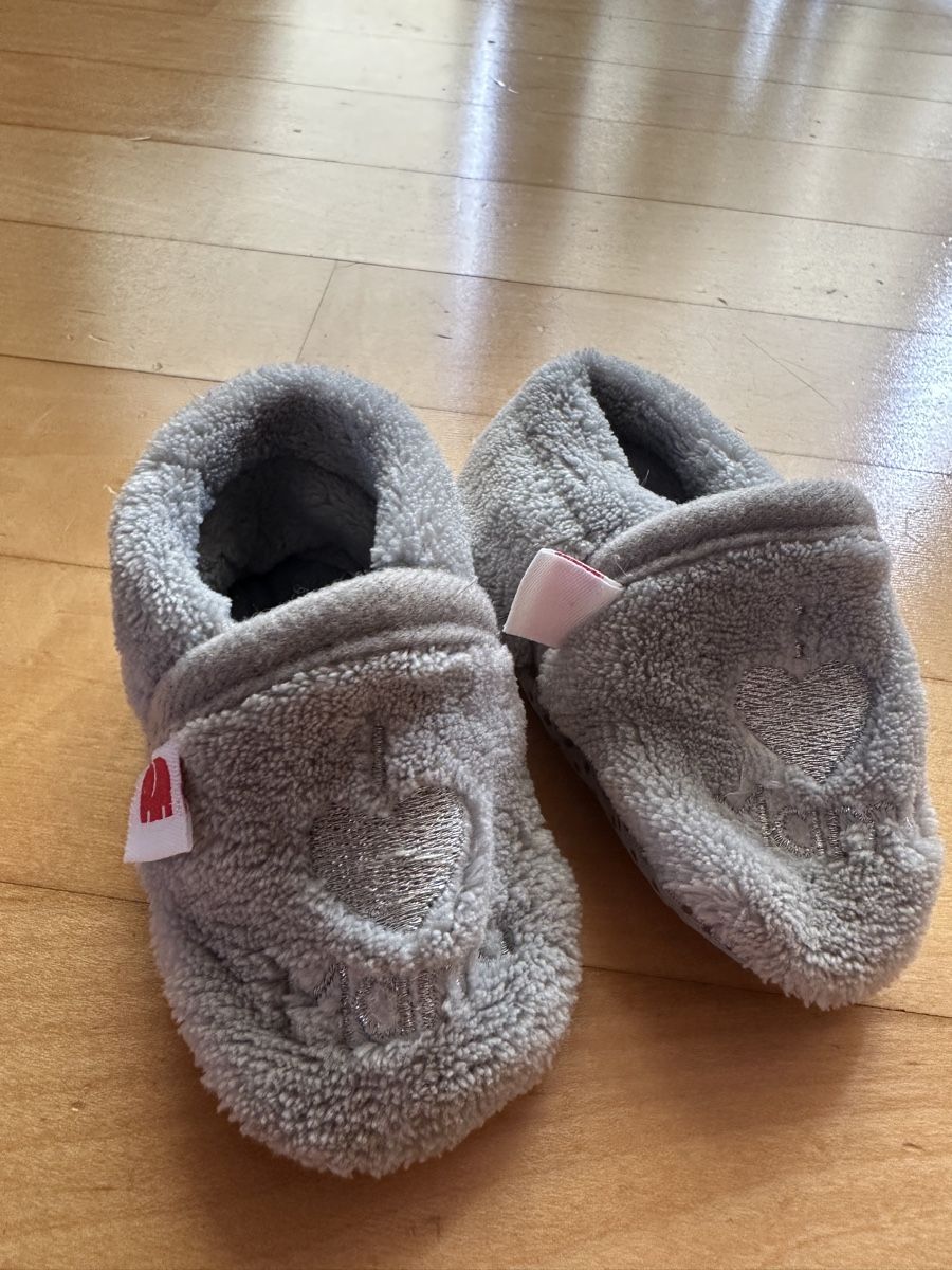 Scarpe per ragazzi: Kuschelige Babyschüchen – Usato da Zollikofen venduto da Taximan89