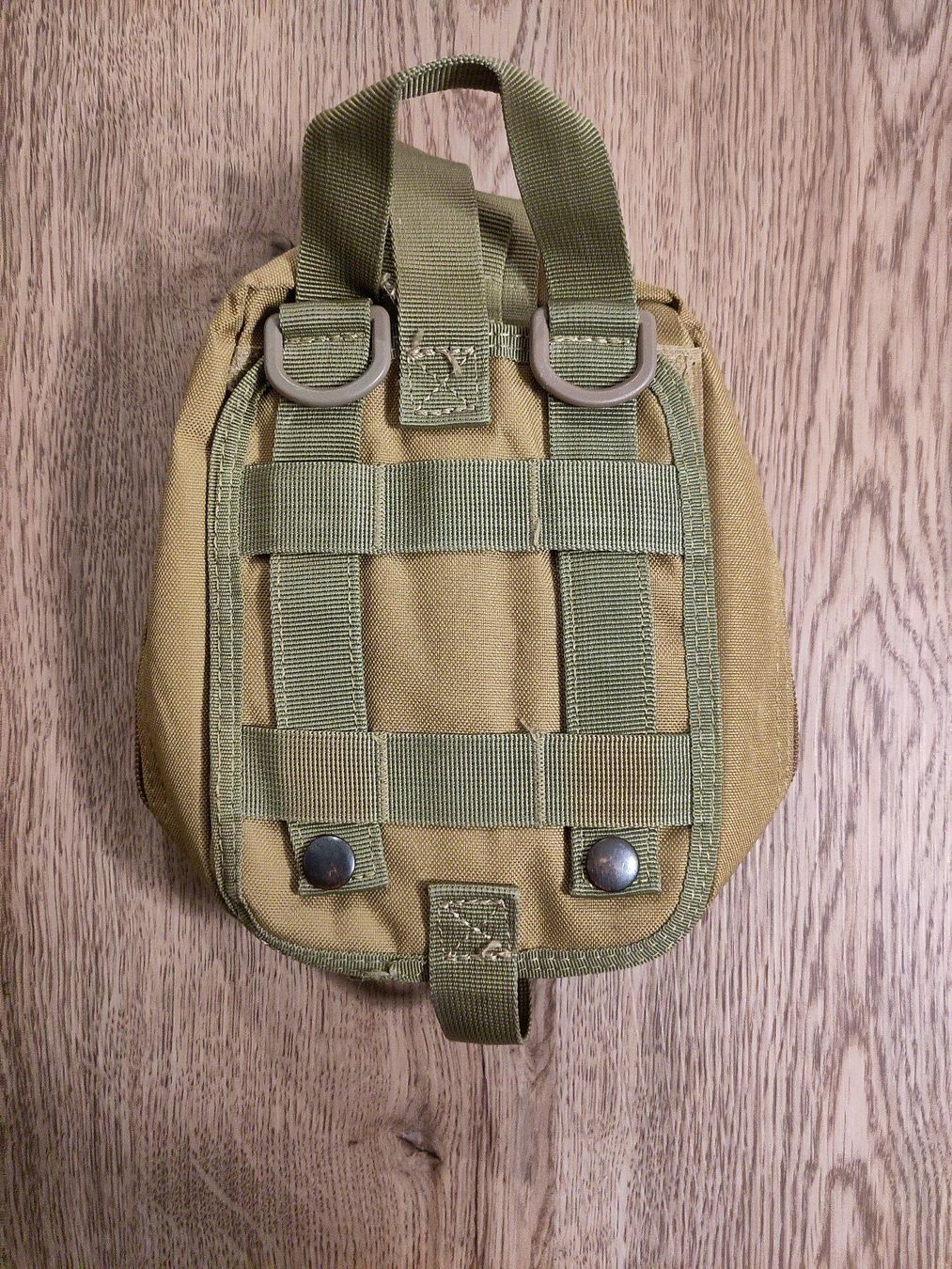 Kit di pronto soccorso: Erste Hilfe Tasche, Molle gebraucht – Usato da Ehrendingen venduto da DaveZero 1