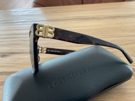 Sonnenbrille Balenciaga BB0102SA braun Top Zustand