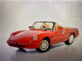 ALFA ROMEO SPIDER 1975 1-18 JOUEF EVOLUTION 47