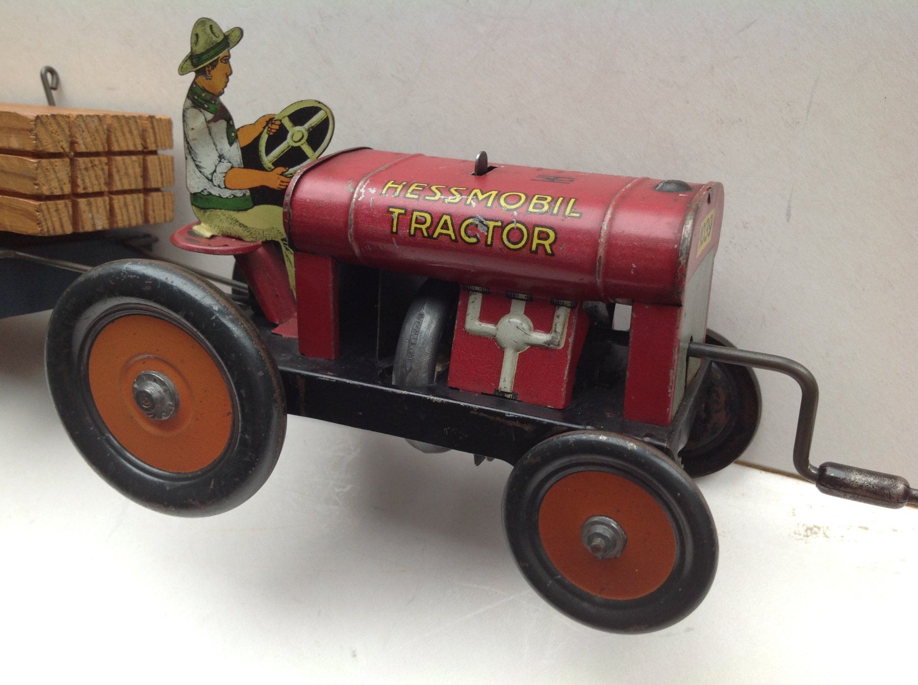 Traktoren: Hessmobil ,Traktor mit Langholzanhänger , 1920/30er Jahre – Gebraucht aus Seuzach von Jage 1