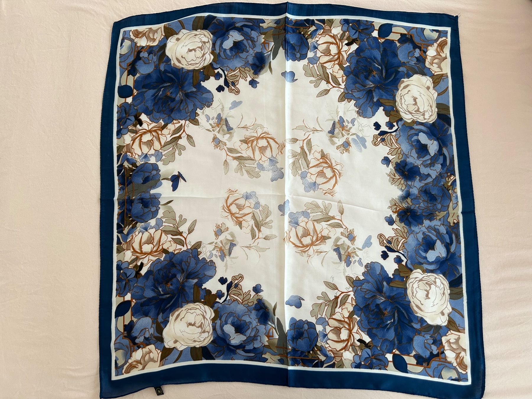 Foulards, Tücher & Schals: Scarf -Neu – Neu (gemäss Beschreibung) aus Basel von lau_982w