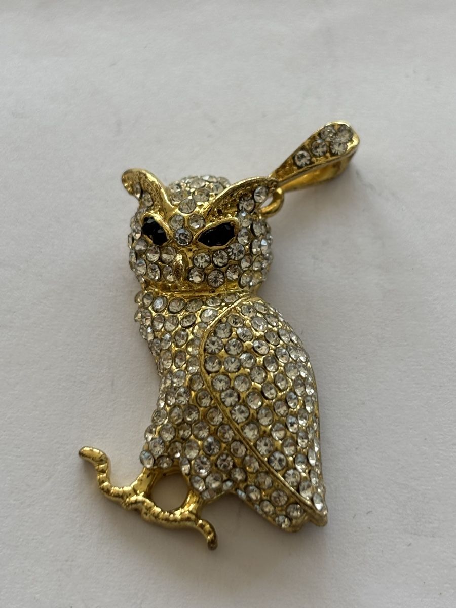 Pendentifs: Anhänger Eule mit Strasssteinen  – D'occasion à Langnau am Albis par flusspflege