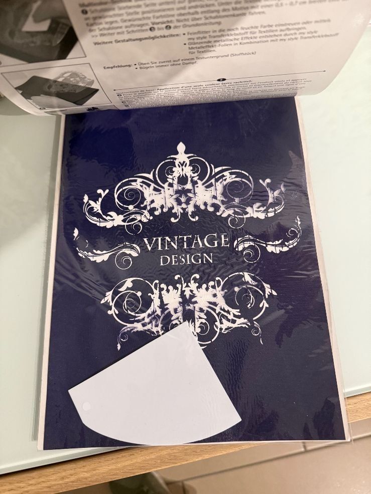 Schablonen: Siebdruck-Schablone Vintage Design, A4 NEU – Neu und originalverpackt aus Fällanden von Eifachschoen 1