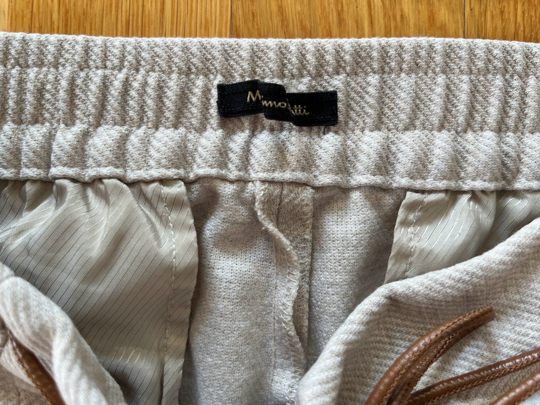 Massimo Dutti Pantaloni: Massimo Dutti Jogger-Hose hellgrau – Gr. 38 – Usato da Kilchberg ZH venduto da sentiera 4