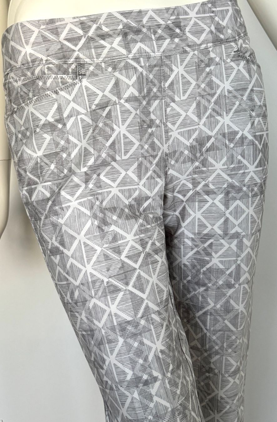 Adidas Pantaloni: ADIDAS Hose grau weiss Stretch elastisch formstabil - EU S – Usato da Bottmingen venduto da Merkur_Basel 1