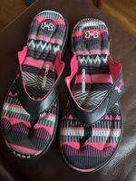 Under Armour Zehentrenner, Gr. 42, Top Zustand!