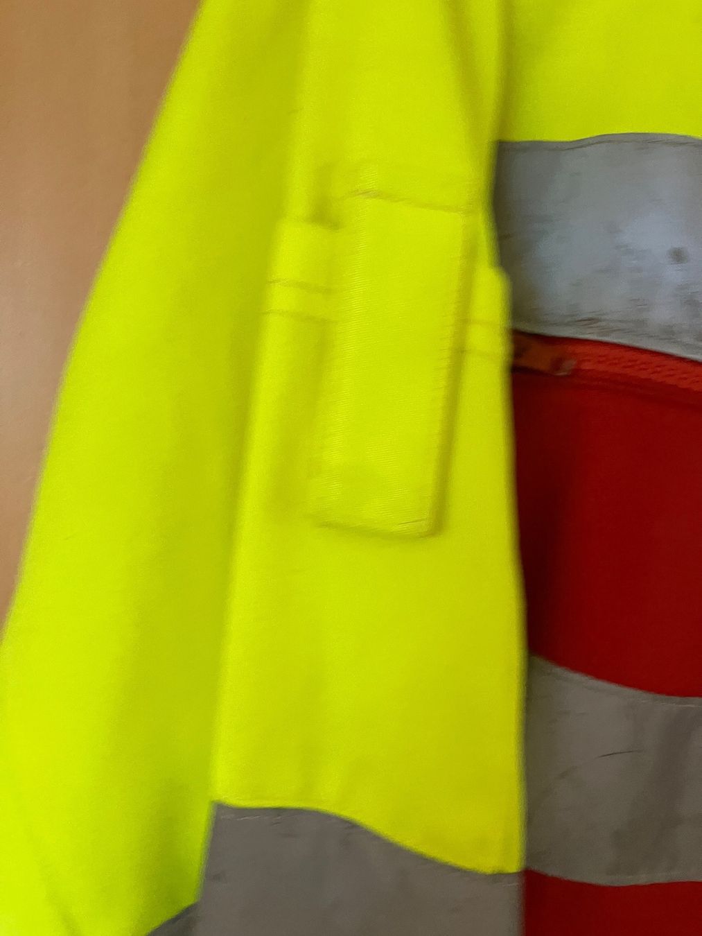 Completi: Feuerwehr Rettung Overall Gr. 50 – Usato da Bettwiesen venduto da Zustand57 5
