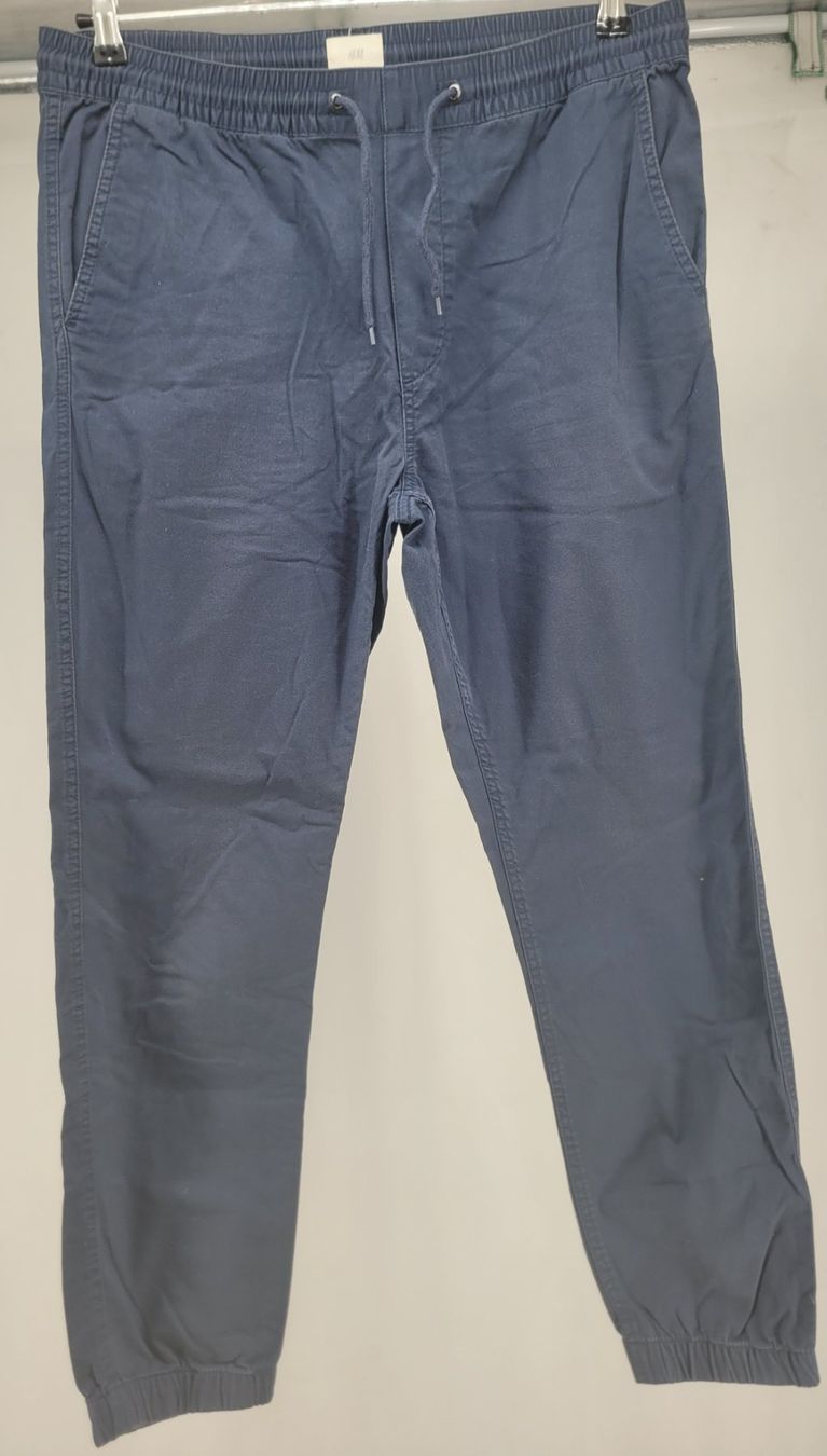 H&M Pantaloni: H&M Pantalon bleu marine – Usato da Lausanne venduto da PlusValue_Lausanne