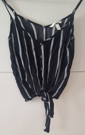 Damen Top schwarz gestreift mit Knopfleiste