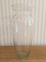 Vase ancien gravé