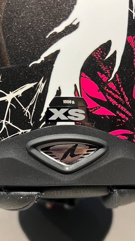 Caschi & visiere: Neuwertiger Motorradhelm inkl. Handschuhe – Usato da Siebnen venduto da sin_x9kk 1