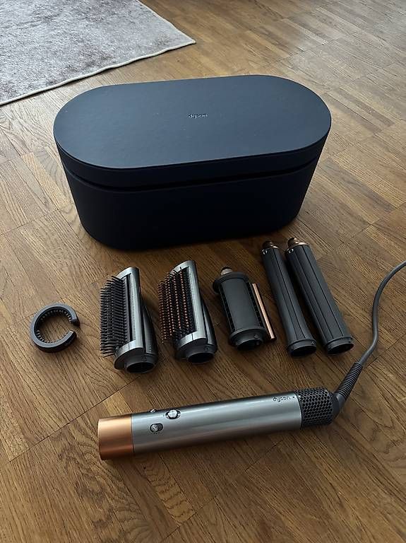Dyson Asciugacapelli: Dyson Airwrap Complete Long HS05 – Usato da Amriswil venduto da lau_ywz7