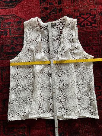 Gestrickte kurze Weste