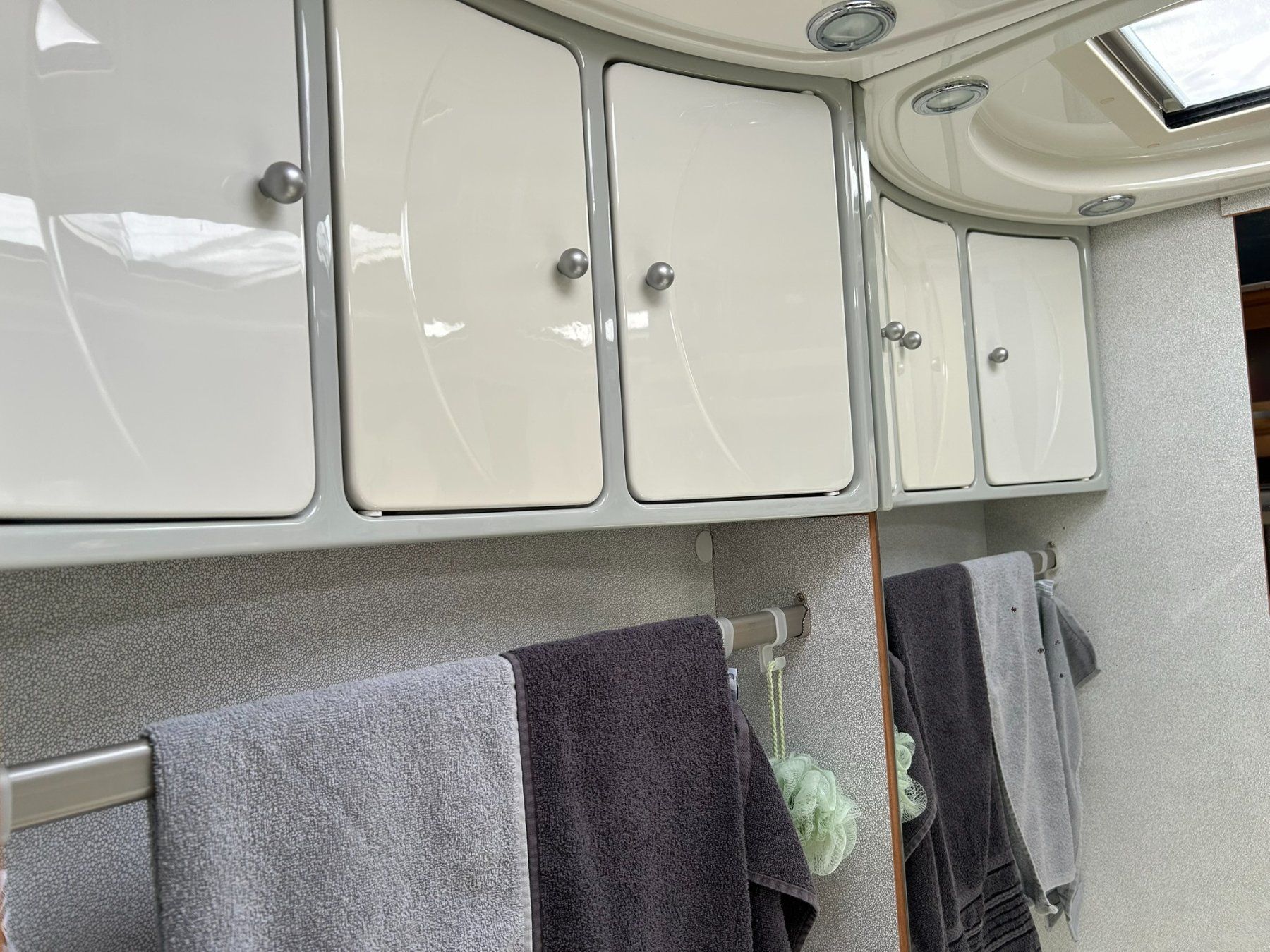 Tec Veicoli da campeggio: Wohnwagen  TEC Travel King 430 TE – Usato da Neftenbach venduto da Tual 5