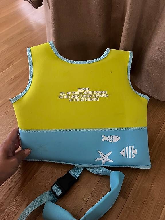 Gilets de sauvetage: Life jacket 2 years old  – D'occasion à Zürich par mai_bwh6 1