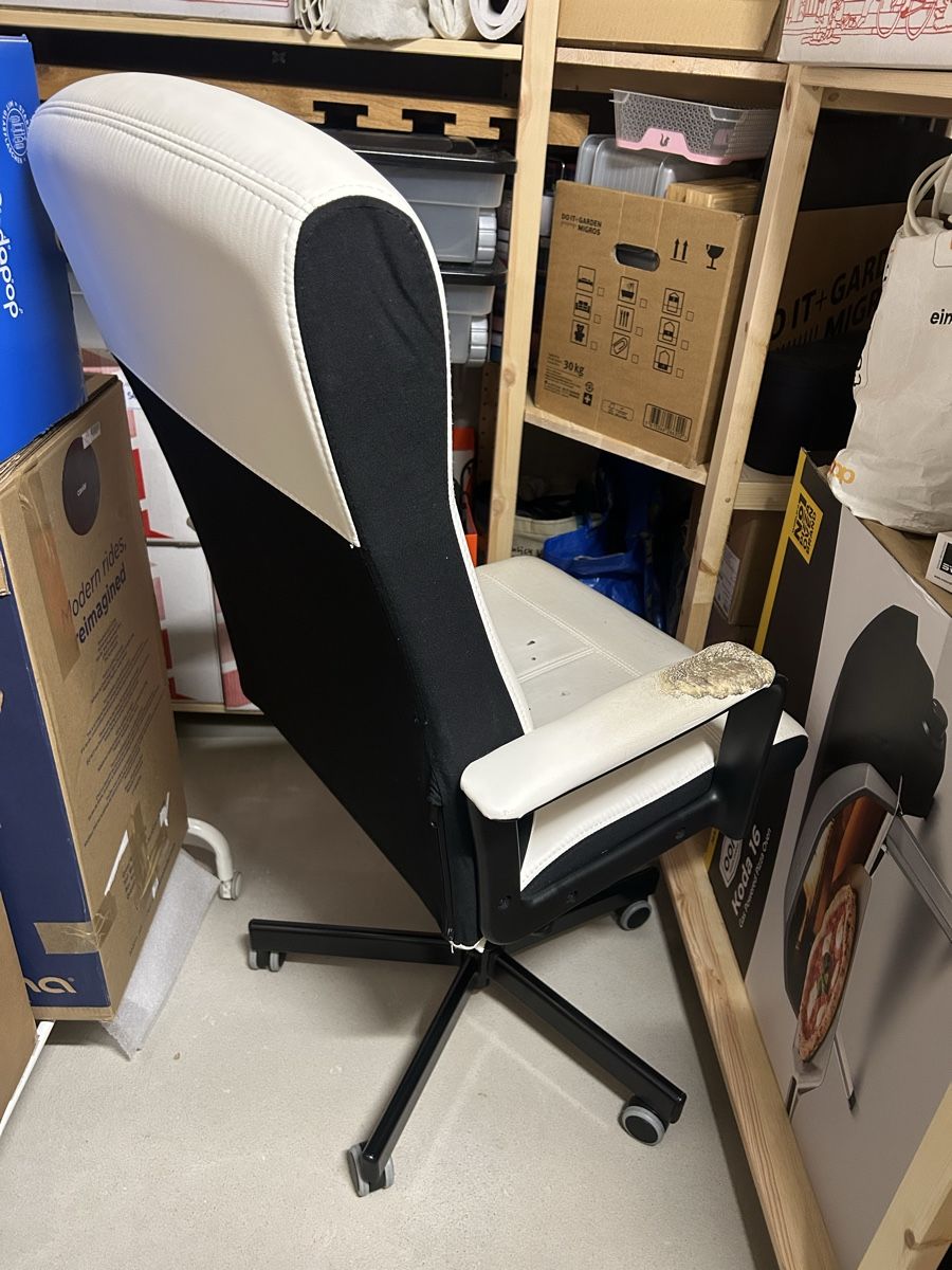 Ikea Chaises: Ikea office chair – D'occasion à Zürich par sar_6w6z 1
