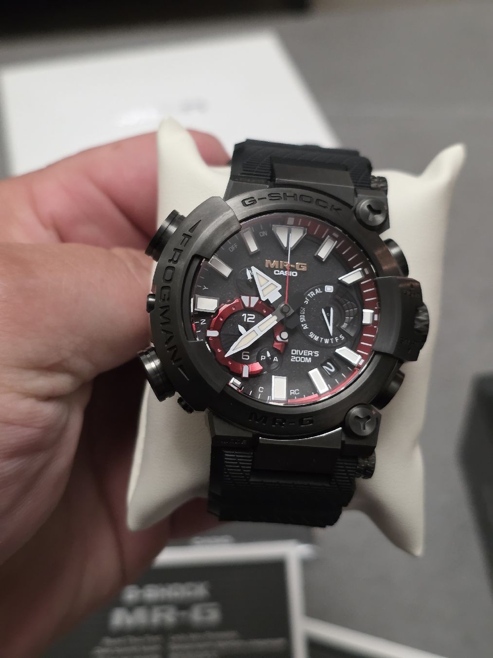 Casio Montres: Casio G-Shock MRG-BF1000B-1ADR Frogman – Neuf avec emballage d'origine à Brugg AG par MEiRATimepieces 4