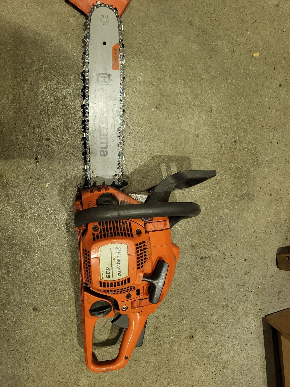 Husqvarna Scies: Husqvarna 435  – D'occasion à Ulisbach par Jaeger1291 1