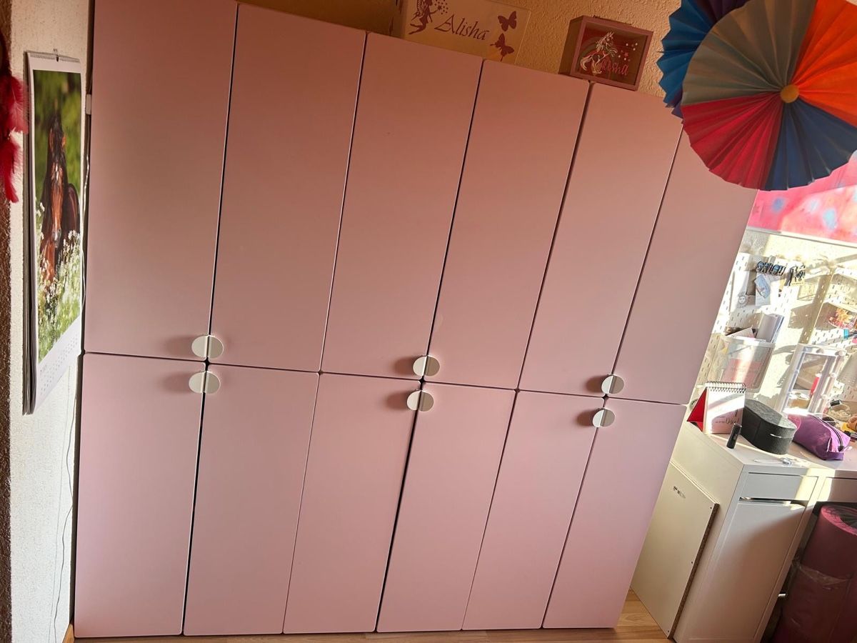 Armoires: Kinderschrank IKEA Smastad – D'occasion à Niederbuchsiten par Landin 1