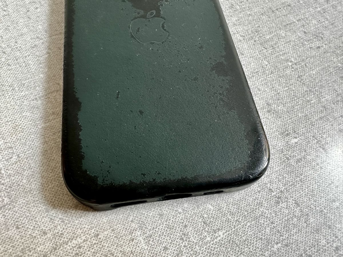 Apple Cover & Protezioni schermo: Apple iPhone 14 Pro Green Case Wireless Charge – Usato da Lausanne venduto da brixton 3