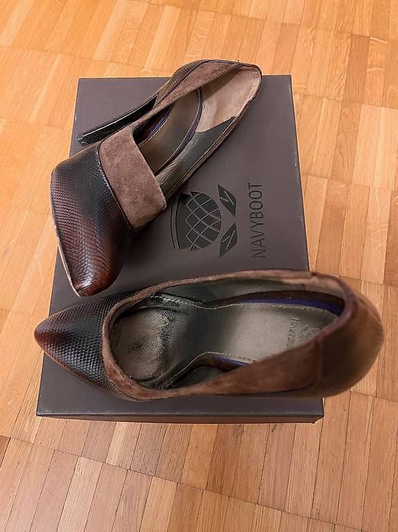 Scarpe da donna: Décolletées/pumps Navyboot – Usato da Jona venduto da sen_vd8v 1