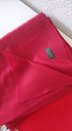 Écharpe en 100% cachemire rouge vif - Chaleur et douceur!