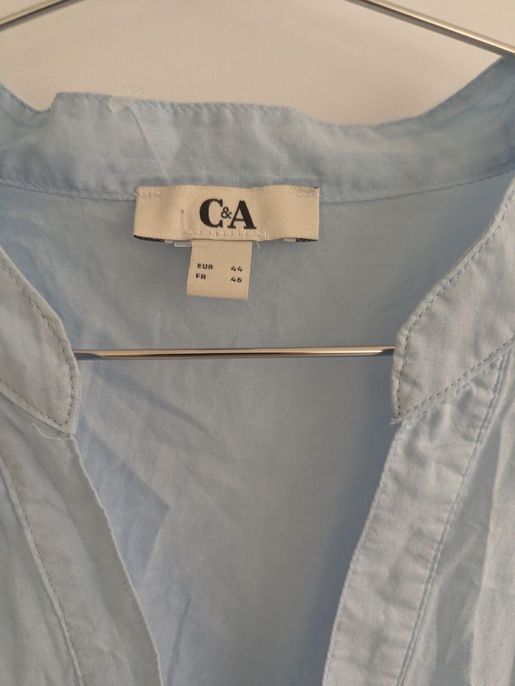C&A Chemisiers: Leichtes Sommerbluse Himmelblau Gr. 44 - – D'occasion à Rorschach par olg_5qq2 2