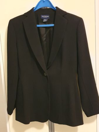 Wunderschöne kurze Jacke , chic, schwarz, ca. Gr. 36