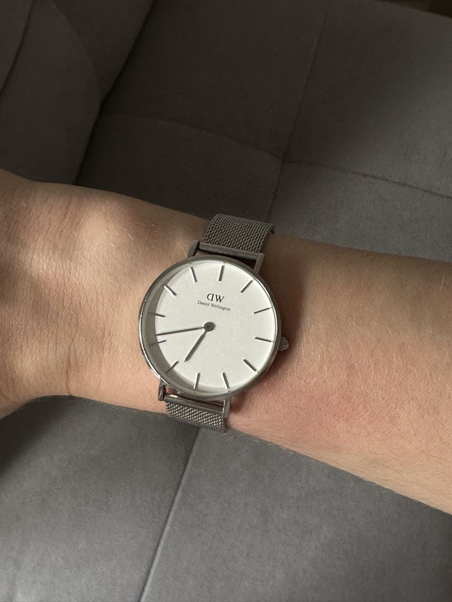 Daniel Wellington Uhren: Daniel Wellington Uhr, Damen/Herren, Silber – Gebraucht aus Zürich von van_6v8q 1