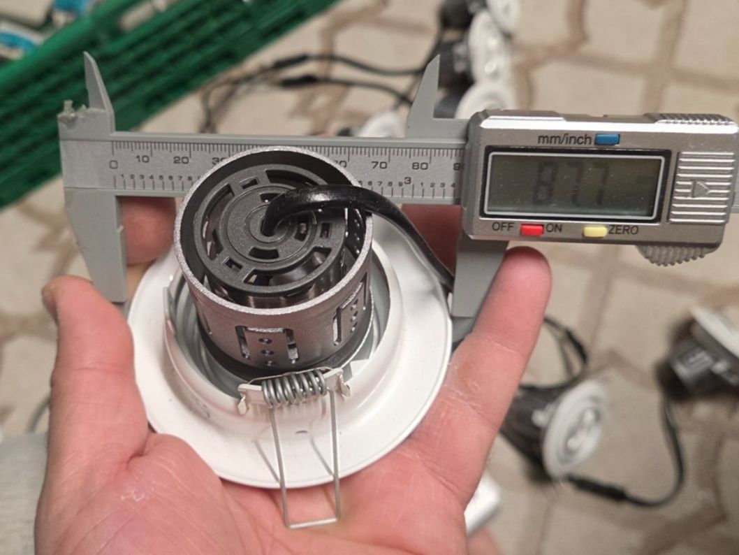 Lampadari & plafoniere: LED Einbaustrahler Nobile D3830 Einbauleuchte Spot Schwenkba – Usato da Zürich venduto da Alibaba1234 7
