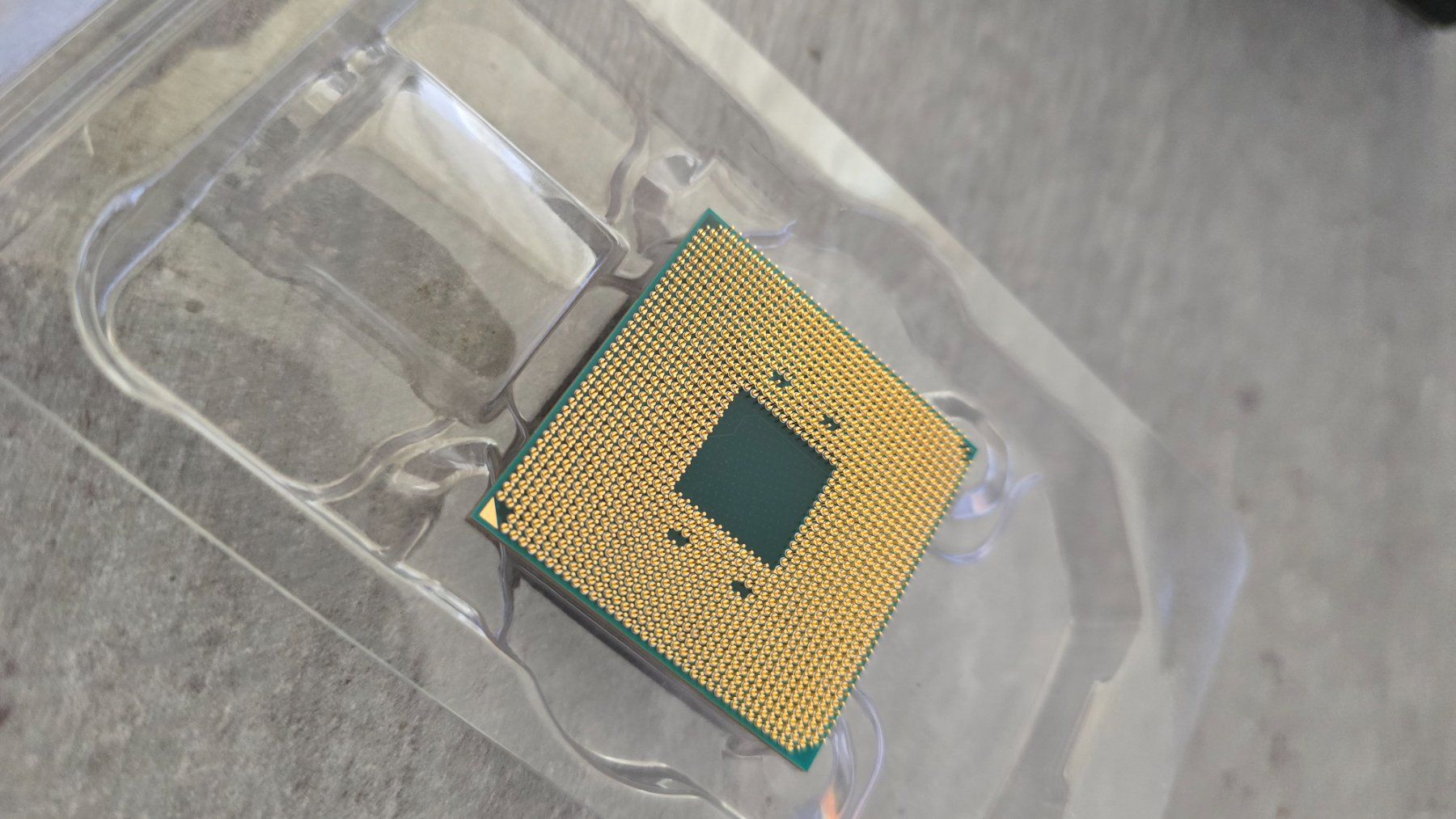 Amd PC: AMD Ryzen 5 2600 | 6 Core / 12 Threads | AM4 | Inkl. Cooler – Usato da Thun venduto da Charismea_CH 1