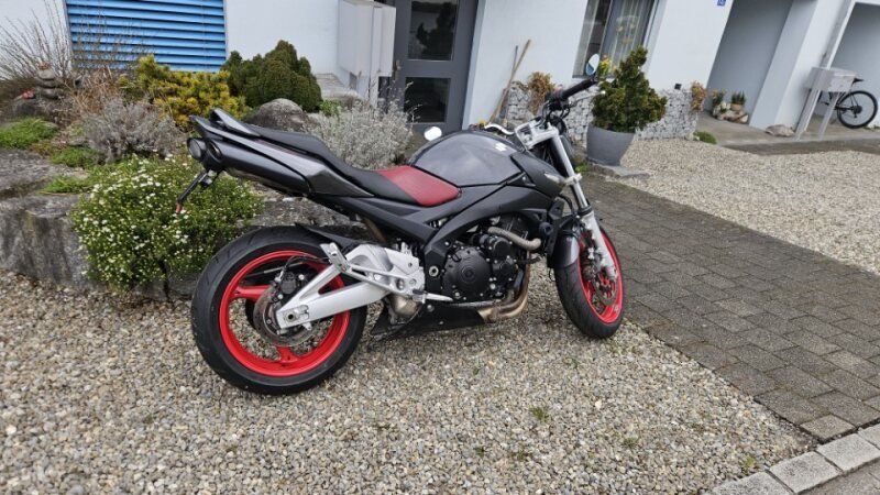 Suzuki Strada: Suzuki GSR 600 – Usato da Mettmenstetten venduto da Npi