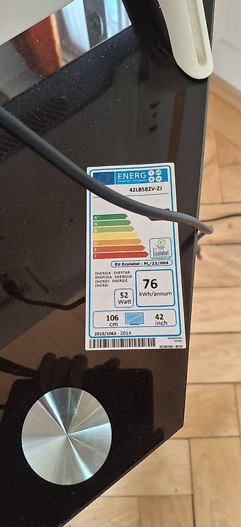 Mobili TV: TV-Möbel aus Glas mit Rollen – Usato da Rüti ZH venduto da Liliane_market 1