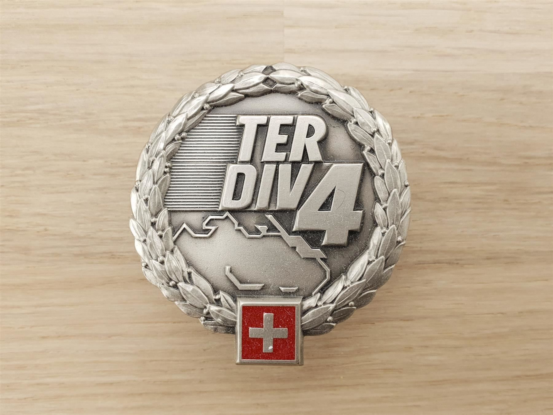 Placchette & Badge: Béret Emblem Ter Div 4 – Usato da Erlinsbach venduto da S700