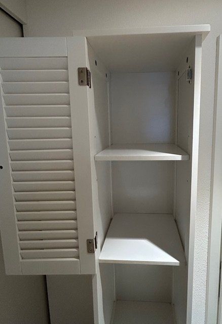 Armadi: Badezimmer-Hochschrank – Usato da Buch am Irchel venduto da 19HCD21 6