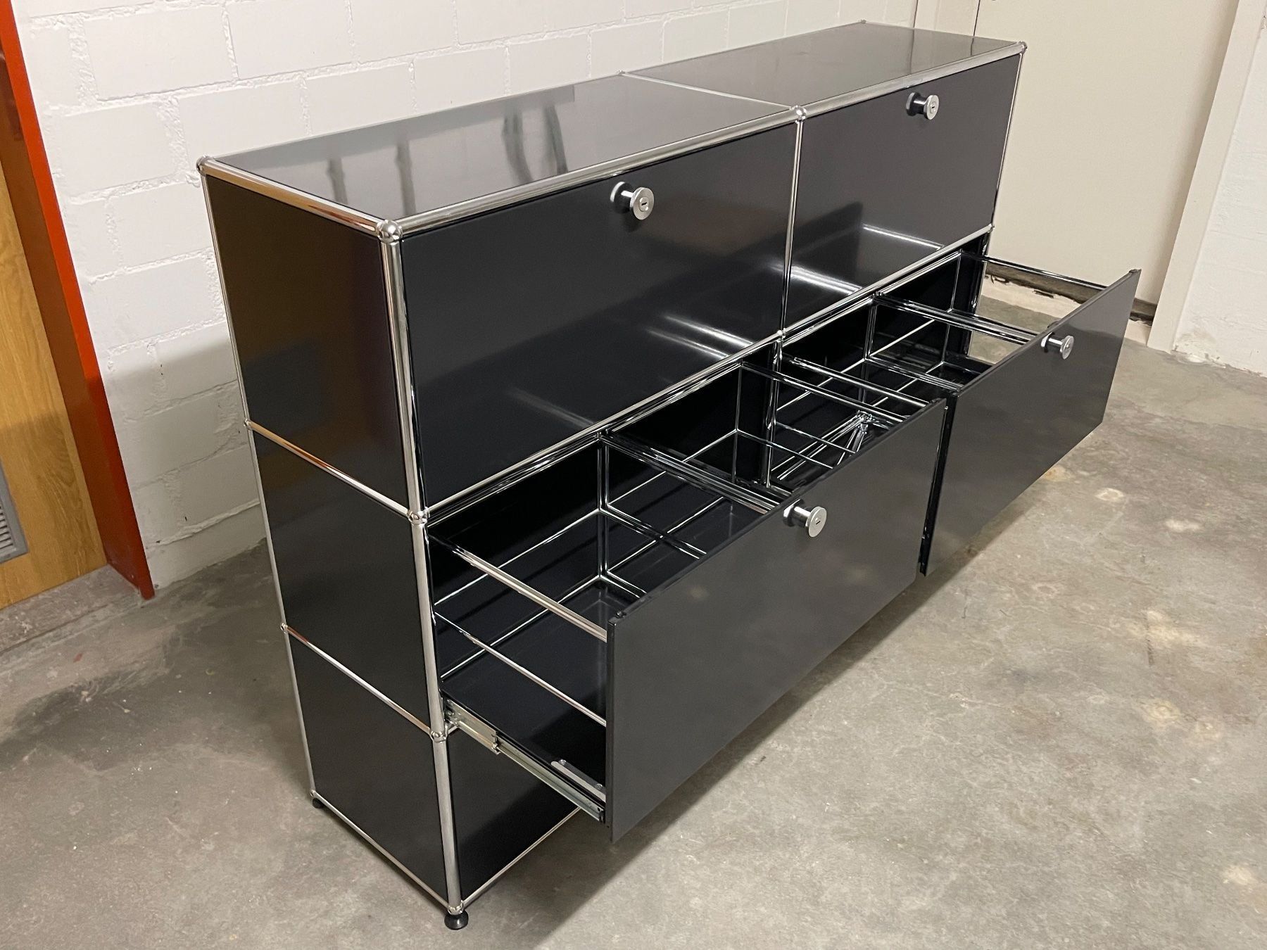 USM Commodes: USM Haller Sideboard Schwarz – D'occasion à Dietikon par Kumar_Occasionen 2